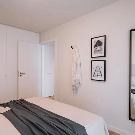 Apartamento Oliveira - 1 Bedroom, Parking In Parque Nacoes *