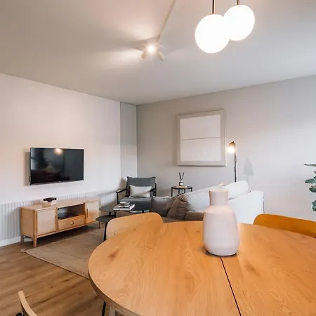 Oliveira - 1 Bedroom, Parking In Parque Nacoes Апартаменты *