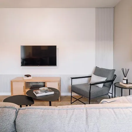 Oliveira - 1 Bedroom, Parking In Parque Nacoes